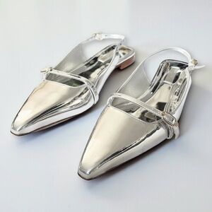 🎉SALE Larroude Irene Flat In Silver Specchio